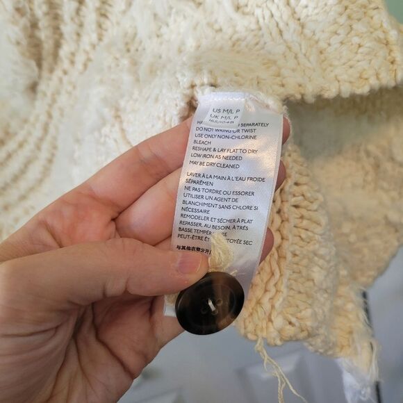 Anthropologie Marilyn Knit Poncho Sweater Fringe Size Medium/Large Petite Cream - Picture 9 of 10